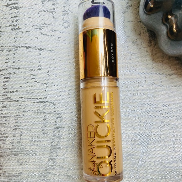 Urban Decay Quickie 24 HR Full Coverage Concealer - Picture 2 of 8